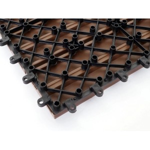 MCW WPC Bodenfliese Sarthe in Teakholz-Optik, Detailansicht der Unterseite mit Stecksystem.