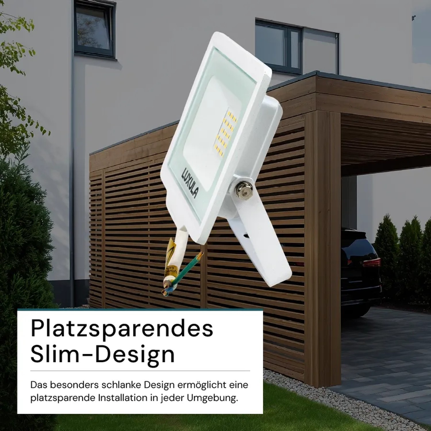 Weißer LUXULA LED Strahler 20W für Außen, schlankes Design, warmweißes Licht.