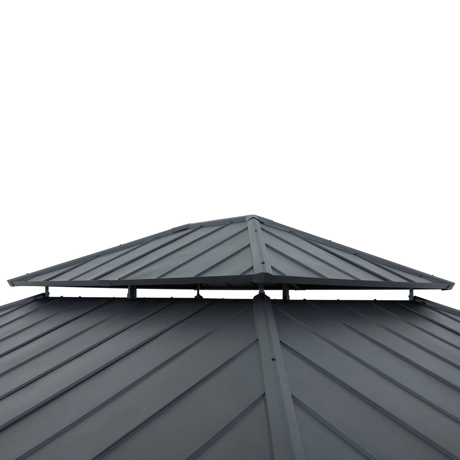 Detailaufnahme des anthrazitfarbenen Stahldachs vom Sunjoy Gazebo Rimo Zedernholz.