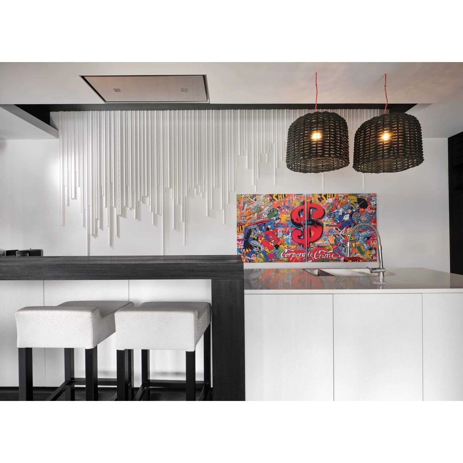 Moderne Wandgestaltung mit NOEL & MARQUET NMC SP1-Box ARSTYL Stuckleisten in Weiß.