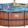 EXIT Wood Pool, braun, ø 488x122 cm mit Sandfilterpumpe und Poolleiter. Stahlrahmenpool mit Holzoptik.
