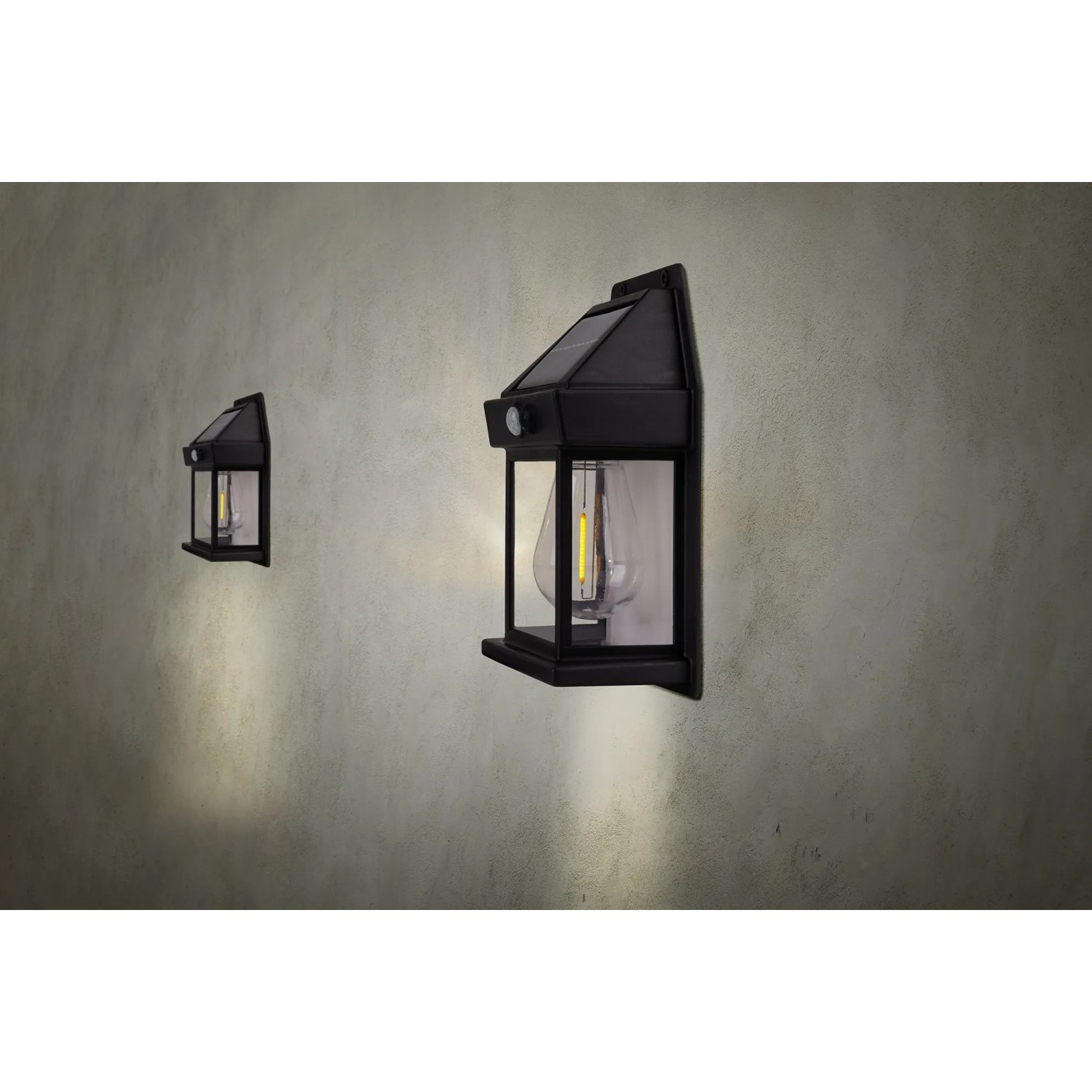 2er-Set schwarze Näve LED Solar-Außenwandleuchten Mira, ideal für Garten & Terrasse.