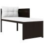 Braune Rattan Sonnenliege mit weißem Kissen, Teil des 4-tlg. Garten Lounge Sets.