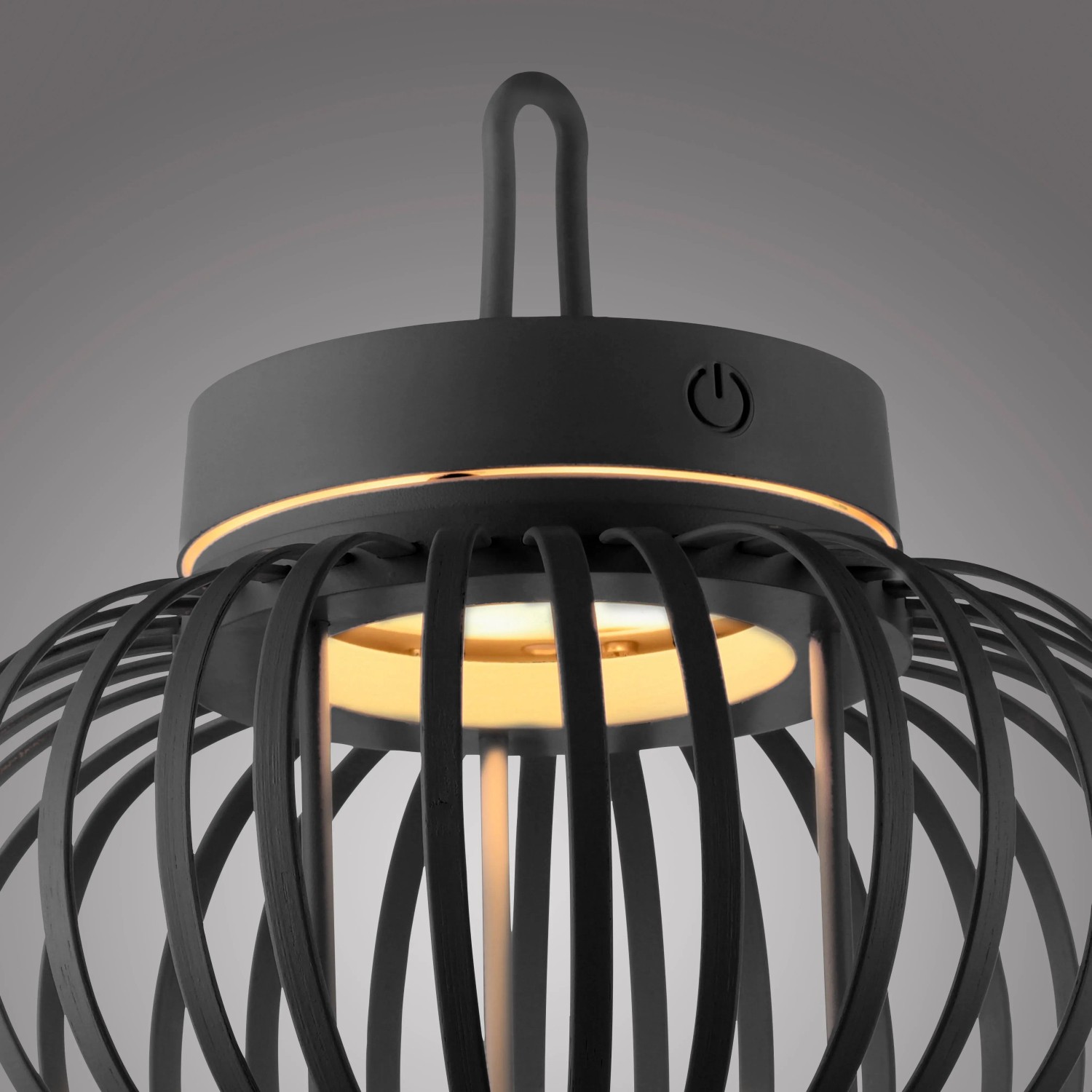 Just Light LED-Akku-Pendelleuchte Akuba, schwarz, mit warmweißem Licht und Bambus-Optik.