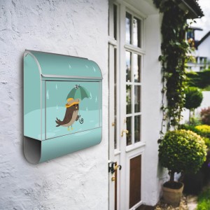Silberner Banjado Design Briefkasten mit Regen-Vogel Motiv und Zeitungsfach.