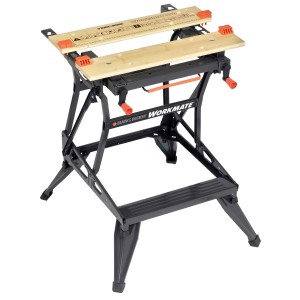 Black+Decker Workmate WM 550 Werkbank, zusammenklappbar und mit Spannbacken.