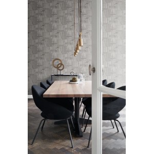 Dunkelgraue Vliestapete mit 3D-Effekt von industriellen Wellplatten aus Metall in modernem Esszimmer. Dekorative Wandgestaltung.