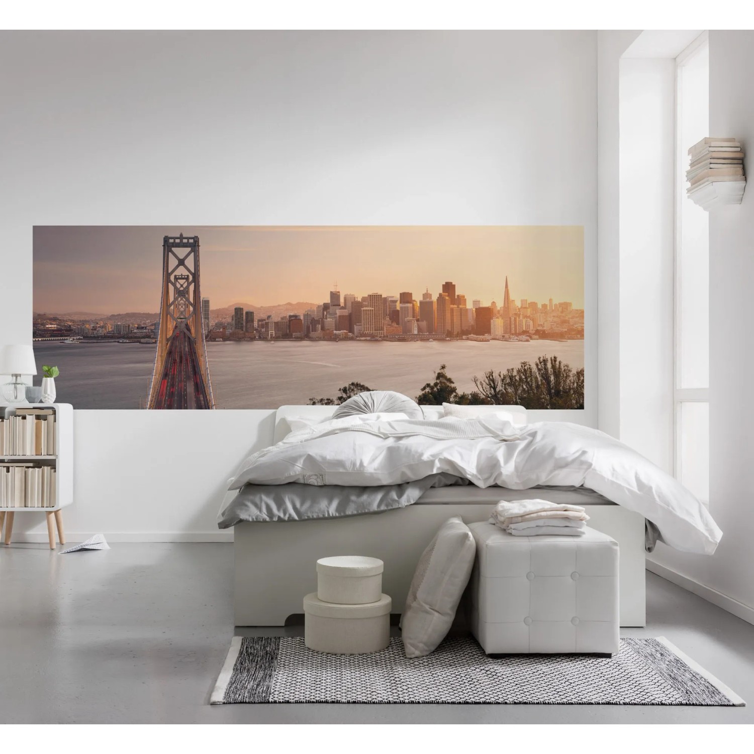Komar Vlies Fototapete California Dreaming mit Skyline von San Francisco im Schlafzimmer.