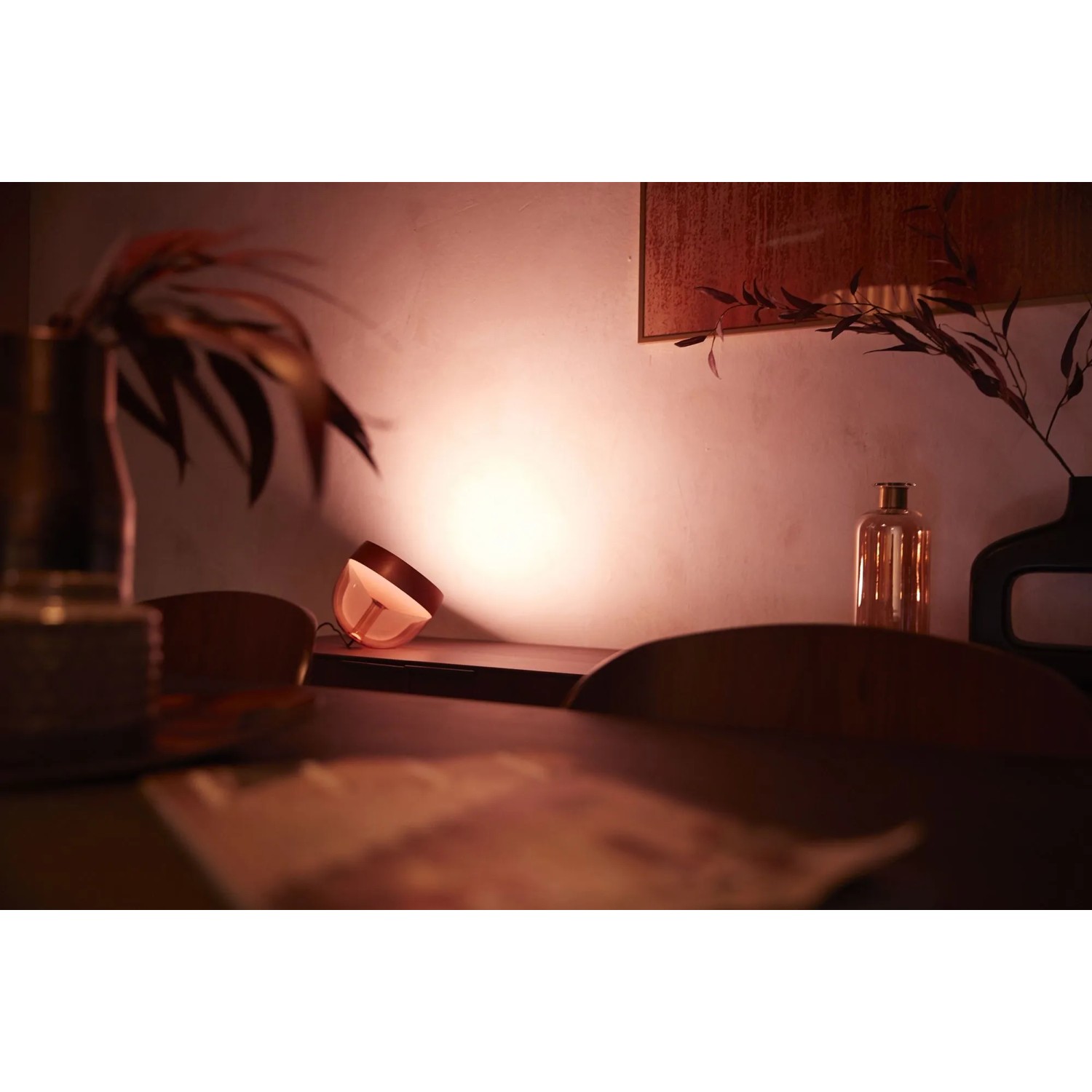 Philips Hue Smart-LED-Tischleuchte Iris White & Color Ambiance Kupfer_6