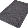 Dunkelgraue baliv Badematte (50x80 cm) aus Polyester mit Noppenstruktur.