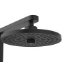 Detailaufnahme: Runde, mattschwarze Regenbrause des Ideal Standard Duschsystems.