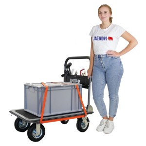 PROREGAL Transportwagen BIG RHINO 300 mit Werkzeugtasche und Ladung, bedient von einer Person.