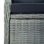 Hellgrauer Poly Rattan Gartensessel mit schwarzem Kissen. Detail der geflochtenen Struktur des verstellbaren Gartenstuhls.