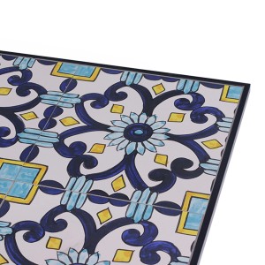 Detailansicht: Mosaikmuster des Mojawo Outdoortisch Gartentisch Bistrotisch.