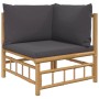 vidaXL Gartenmöbel: Lounge-Ecke aus Bambus mit dunkelgrauen Kissen.
