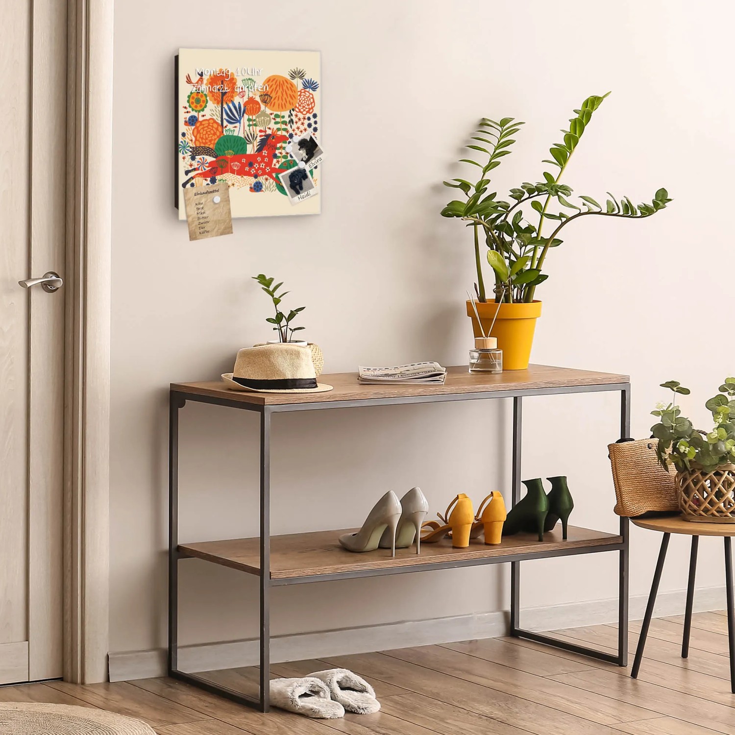 Schwarzer Schlüsselkasten mit Glasfront, Motiv rotes Pferd, 50 Haken, magnetisch & beschreibbar.
