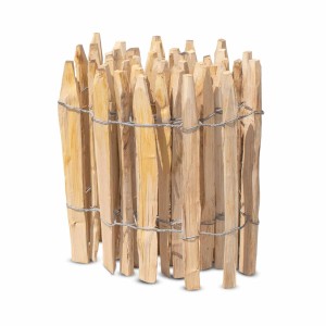 Stiltreu Staketenzaun aus Kastanie, 500x50 cm, Lattenabstand 6-7 cm. Naturzaun für Garten und Beet.