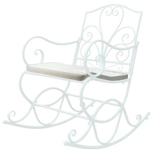 Cremefarbene Polsterauflage für Schaukelstuhl C39 auf weißem Schaukelstuhl.