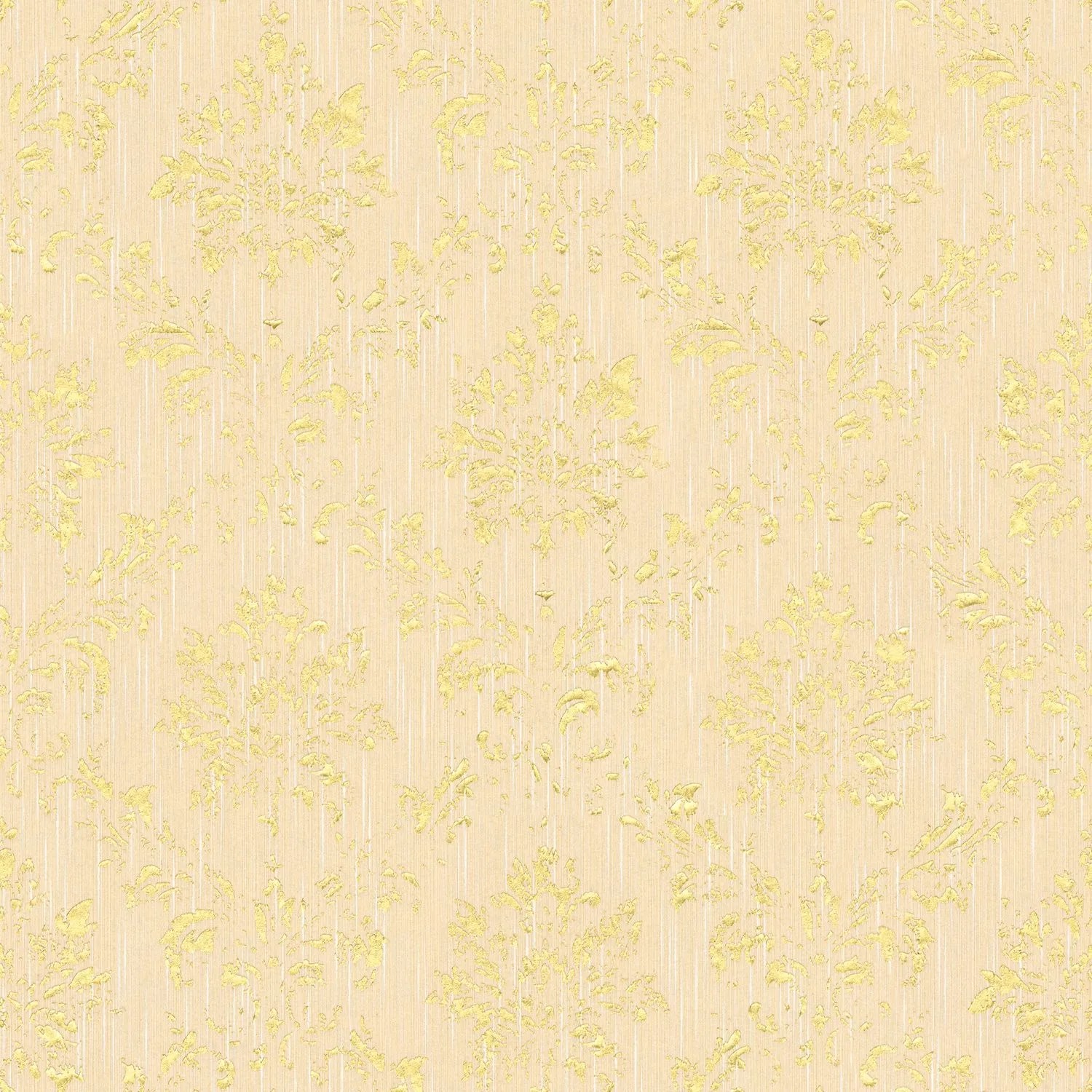 Barock Tapete in Creme und Gold mit schimmernden Ornamenten von PROFHOME.