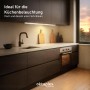 Oktaplex LED Unterbauleuchte in Küche, 90cm, neutralweißes Licht für Arbeitsfläche.