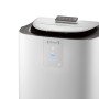 De'Longhi PAC-AP140i Klimagerät, mobil, weiß, mit Fernbedienung auf der Oberseite.