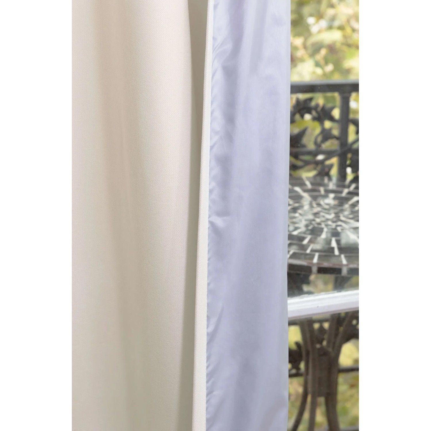 Creme Wärmeschutzvorhang Cocoon von Moondream, 135x250 cm, mit Ösen.