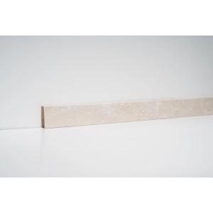 Sockelleiste Travertin, 58x19x2400 mm, MDF mit Kabelkanal, für harmonischen Wandabschluss.