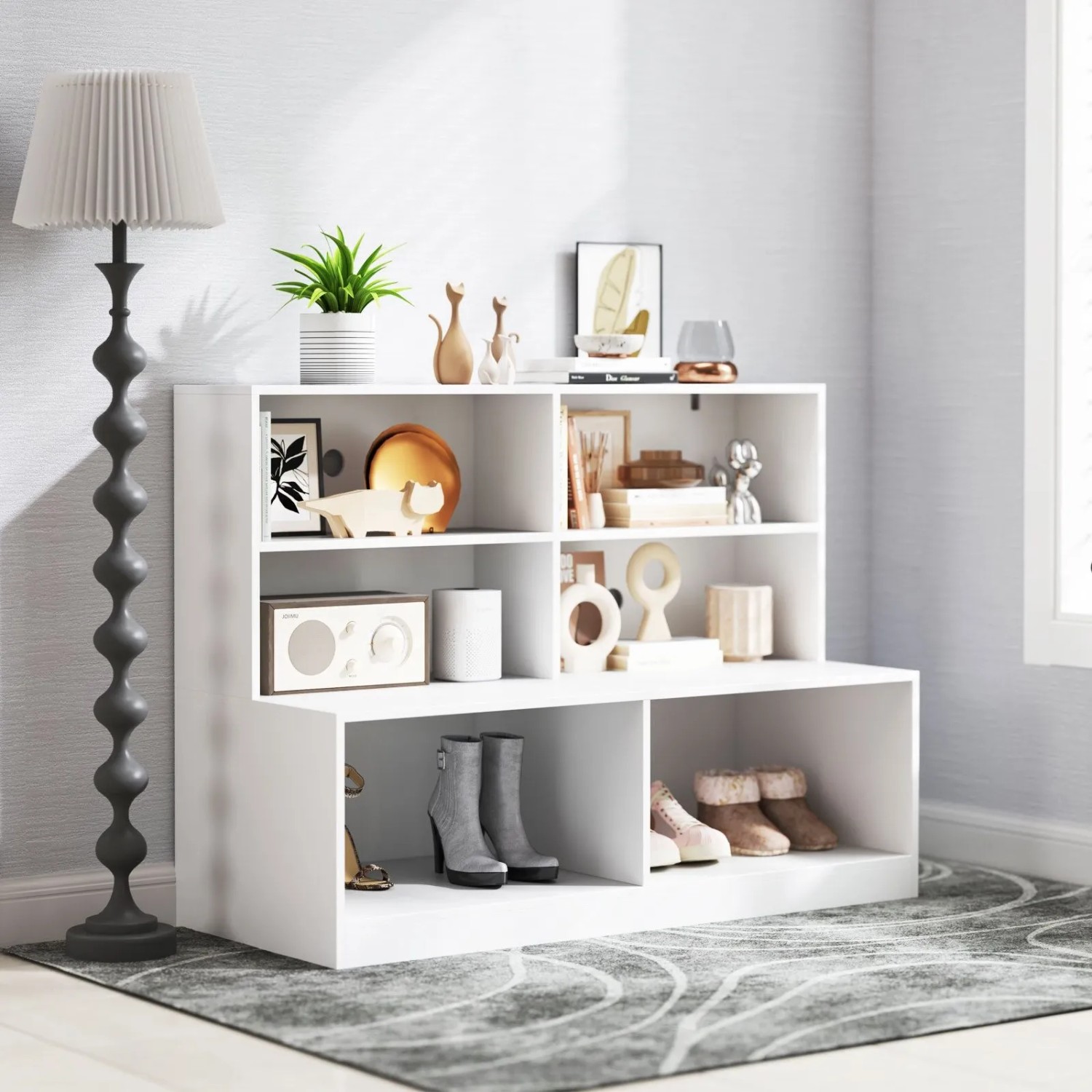 Weißer Costway Schuhschrank mit Regal und Sitzbank Kombination. Schuhregal mit Fächern und Ablage.