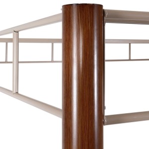 Detailansicht: BERLINLODGE Pergola mit braunem Pfosten in Bambus-Optik und hellem Metallrahmen.