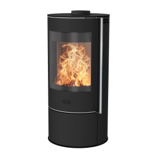 Schwarzer Fireplace Rondale Kaminofen aus Stahl mit Sichtfenster und brennendem Holz.