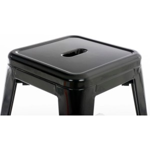 Schwarzer Metallhocker Armin, quadratische Sitzfläche mit ovalem Griff, robust und stapelbar. Ideal für Industrial-Look.