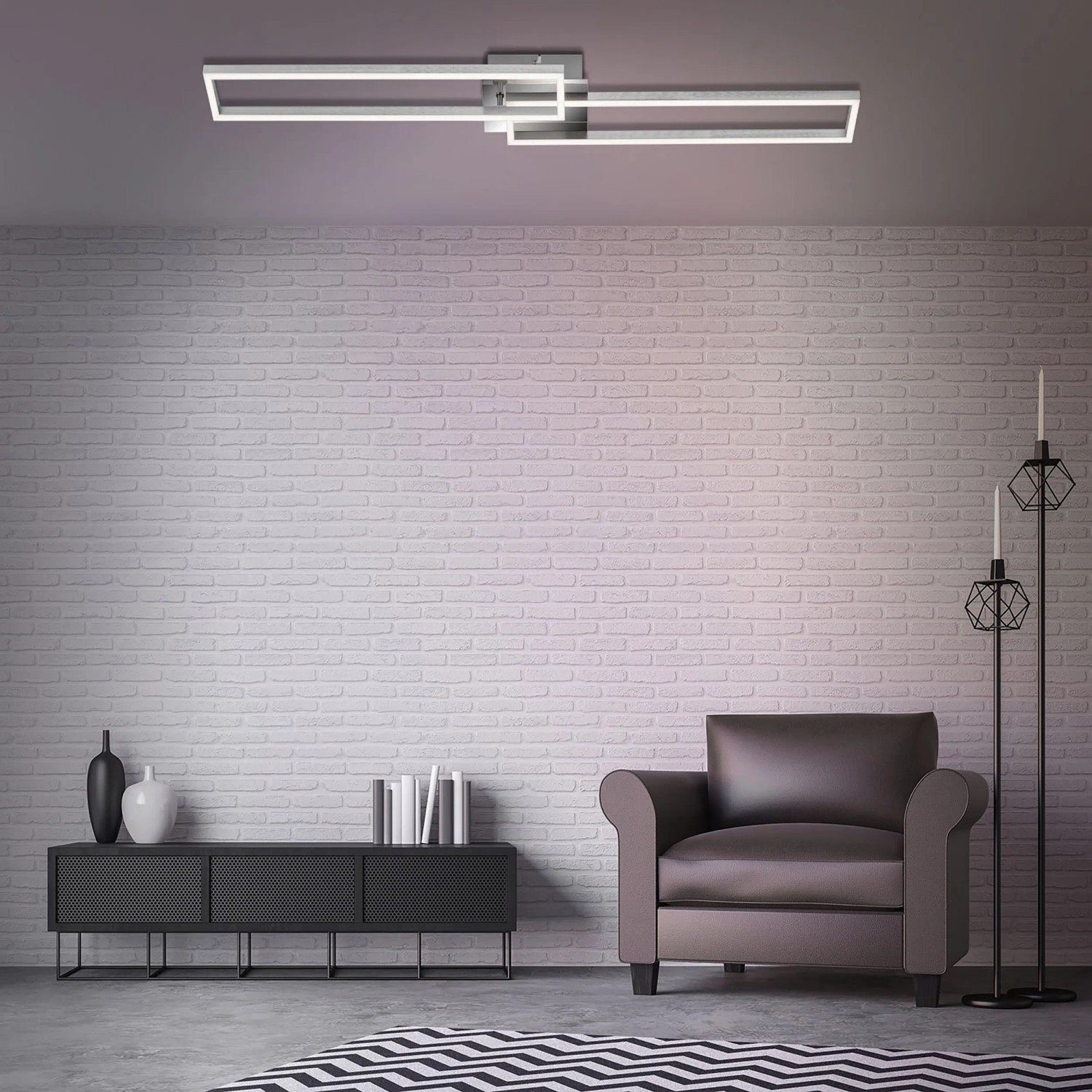 Dimmbare Brilo LED Deckenleuchte Frame, 110cm, Chrom-Alu, mit Fernbedienung zur Farbtemperatursteuerung.