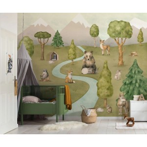 Kinderzimmer mit Fototapete Waldtiere Grün, Bäume, Bär, Fuchs und Berge im Hintergrund.