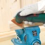 LUX Delta Schleifplatte HM 80 mm im Einsatz an Multitool zum Schleifen von Holz.