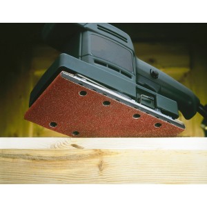 LUX Schleifstreifen K60, 93x230mm am Schwingschleifer auf Holz.