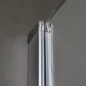 Detailaufnahme: Breuer Walk-In Duschwand Panorama, Chromprofil und Klarglas.