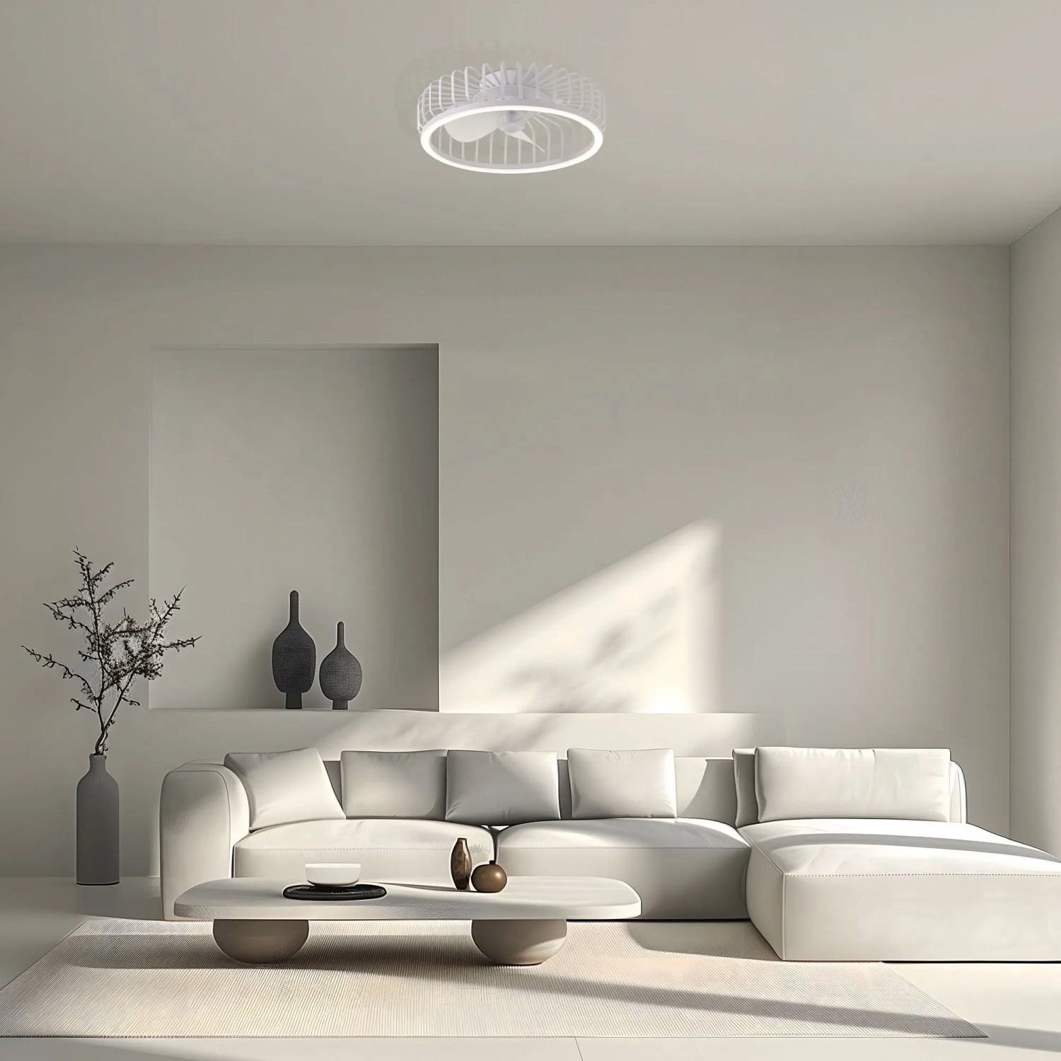 Weiße LED-Deckenleuchte Capo mit Ventilator (Ø 48 cm) im modernen Wohnraum.