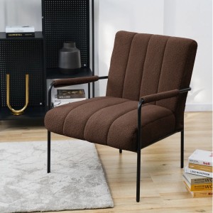 Svita Kyle Loungesessel, brauner Relaxsessel mit Teddyboucle Bezug und Armlehnen.