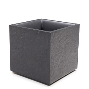 Quadratischer, anthrazitfarbener Ondis24 Pflanzkübel Vulkan 50 in Schieferoptik.