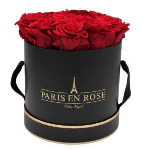 Rosenbox mit 14 bordeauxfarbenen Rosen in schwarzer Box mit Golddetails.
