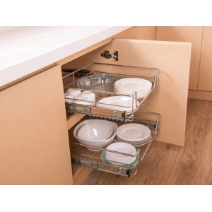 Verchromte Teleskopschublade für 60 cm Küchenschrank mit Geschirr.