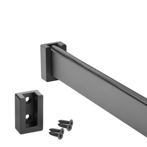 Schwarzes, matt eloxiertes SOTECH Aluminium Schrankrohr mit Gummiauflage, Stangenlager und Schrauben für Kleiderschränke.