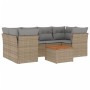 7-tlg. Garten-Sofagarnitur aus Rattan, beige, mit Tisch und grauen Kissen.