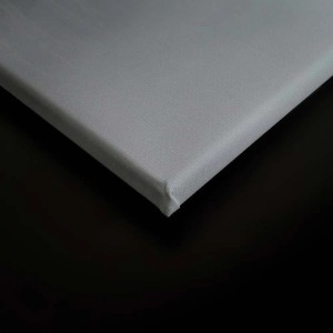 Bricoflor Leinwandbild: Detailaufnahme der Leinwandstruktur. Wandbild mit Waldmotiv in Grün und Grau.