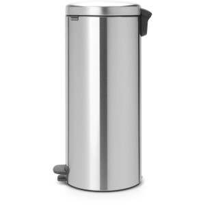 Brabantia Treteimer NewIcon 30 l, Edelstahl Mülleimer mit Pedal und geruchsdichtem Deckel.