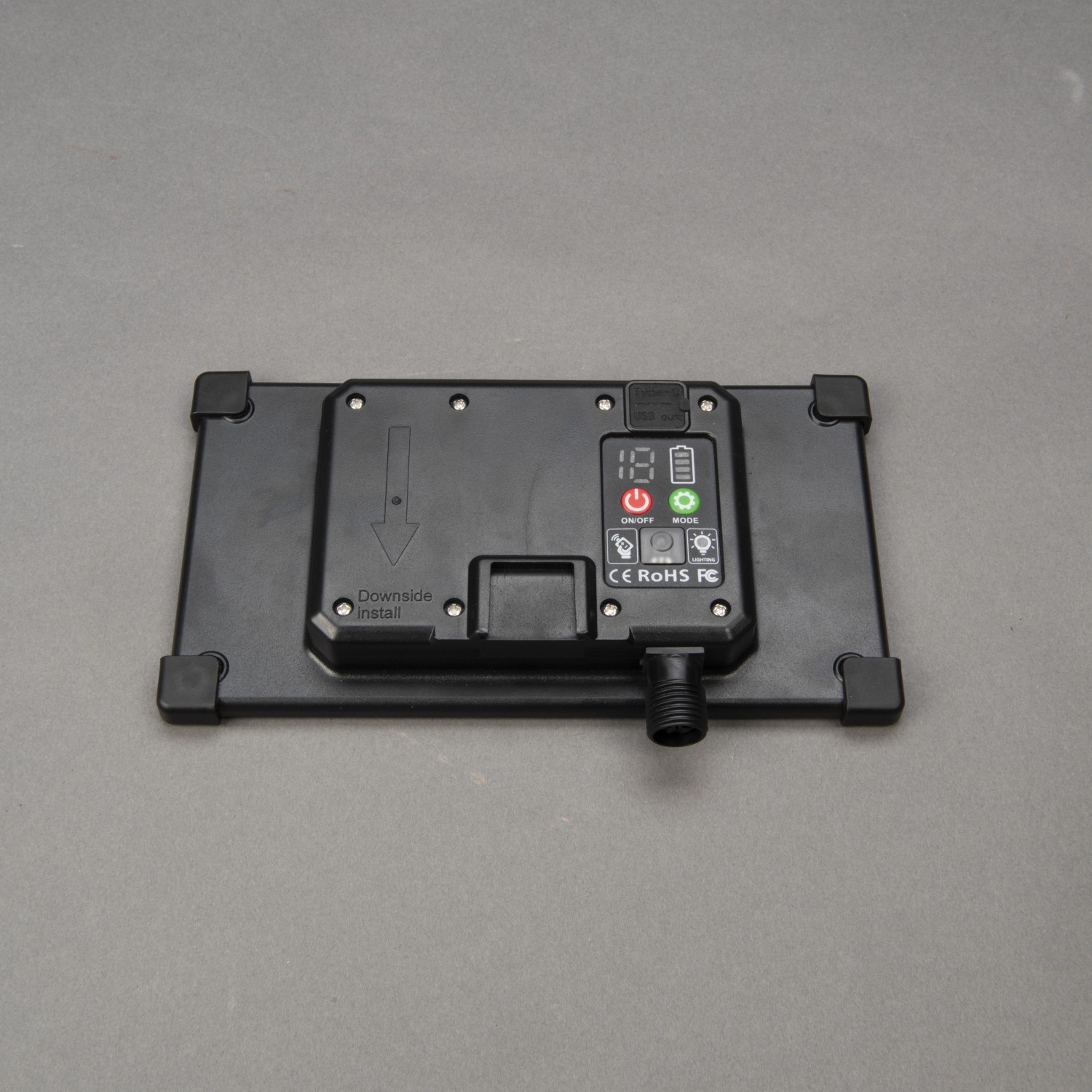 Konstsmide Solar-Batteriebox mit Lichtsensor, Dimmer und Fernbedienung für Aussen-Lichterketten.