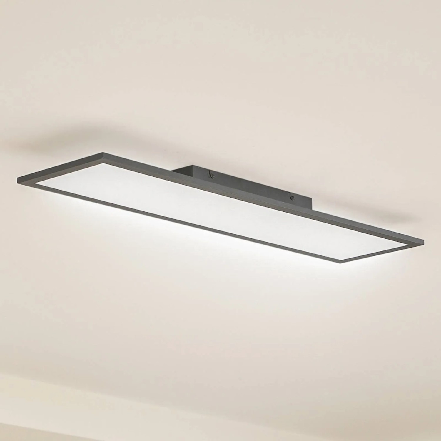 Lindby LED Panel Enhife Deckenleuchte, schwarz, rechteckig, modern. Universalweißes Licht für Arbeitszimmer/Büro.