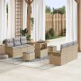 Beiges 9-teiliges Garten-Sofa-Set aus Poly Rattan mit Tisch und Hockern.