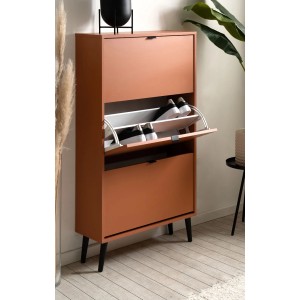 Furn.Design Schuhschrank Aldan in Terracotta, 70x125 cm, mit drei Klappen und schwarzen Füßen.