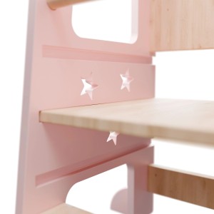 Detailansicht: Rosa Juskys Lernturm Henny mit Sternen für Kinder, höhenverstellbar.